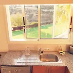 Two Br, Pool, Smart Tv, Wi-fi, Dishwasher & Washer *
