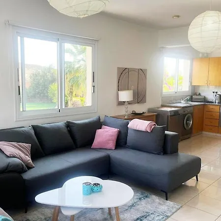 Two Br, Pool, Smart Tv, Wi-fi, Dishwasher & Washer