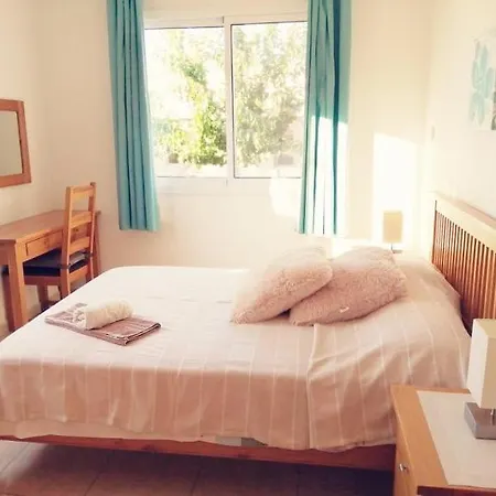 Lägenhet Two Br, Pool, Smart Tv, Wi-fi, Dishwasher & Washer Pégeia