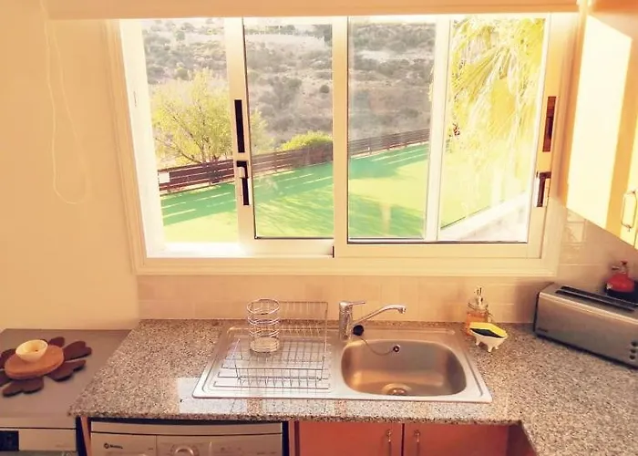 Two Br, Pool, Smart Tv, Wi-fi, Dishwasher & Washer *