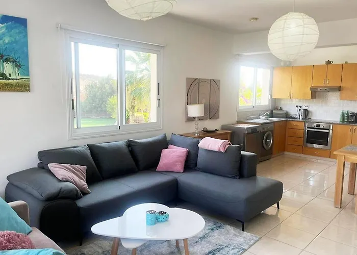 Two Br, Pool, Smart Tv, Wi-fi, Dishwasher & Washer
