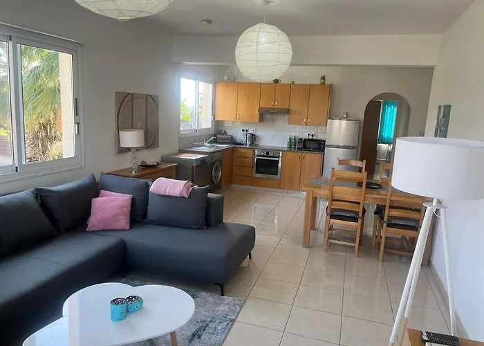 Lägenhet Two Br, Pool, Smart Tv, Wi-fi, Dishwasher & Washer